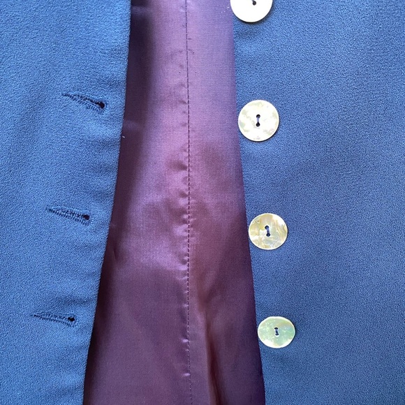 GO Classic Navy Blazer with Pearl buttons - Picture 4 of 9